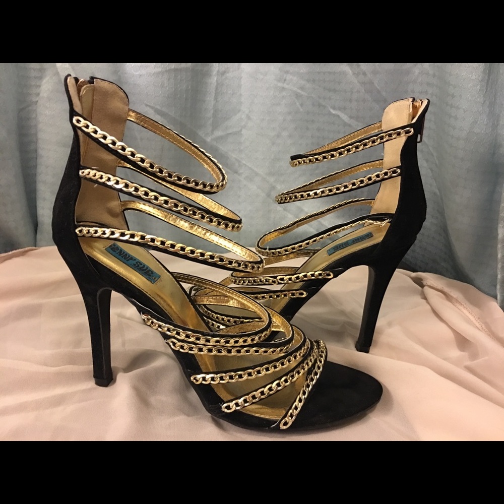 Black and gold dress sandal style heel